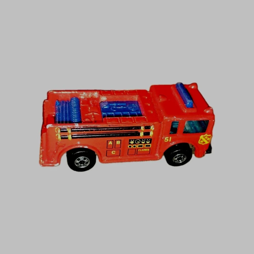 1976 Hot Wheels Fire Eater Fire Engine #51 Red 1:64 Diecast 3